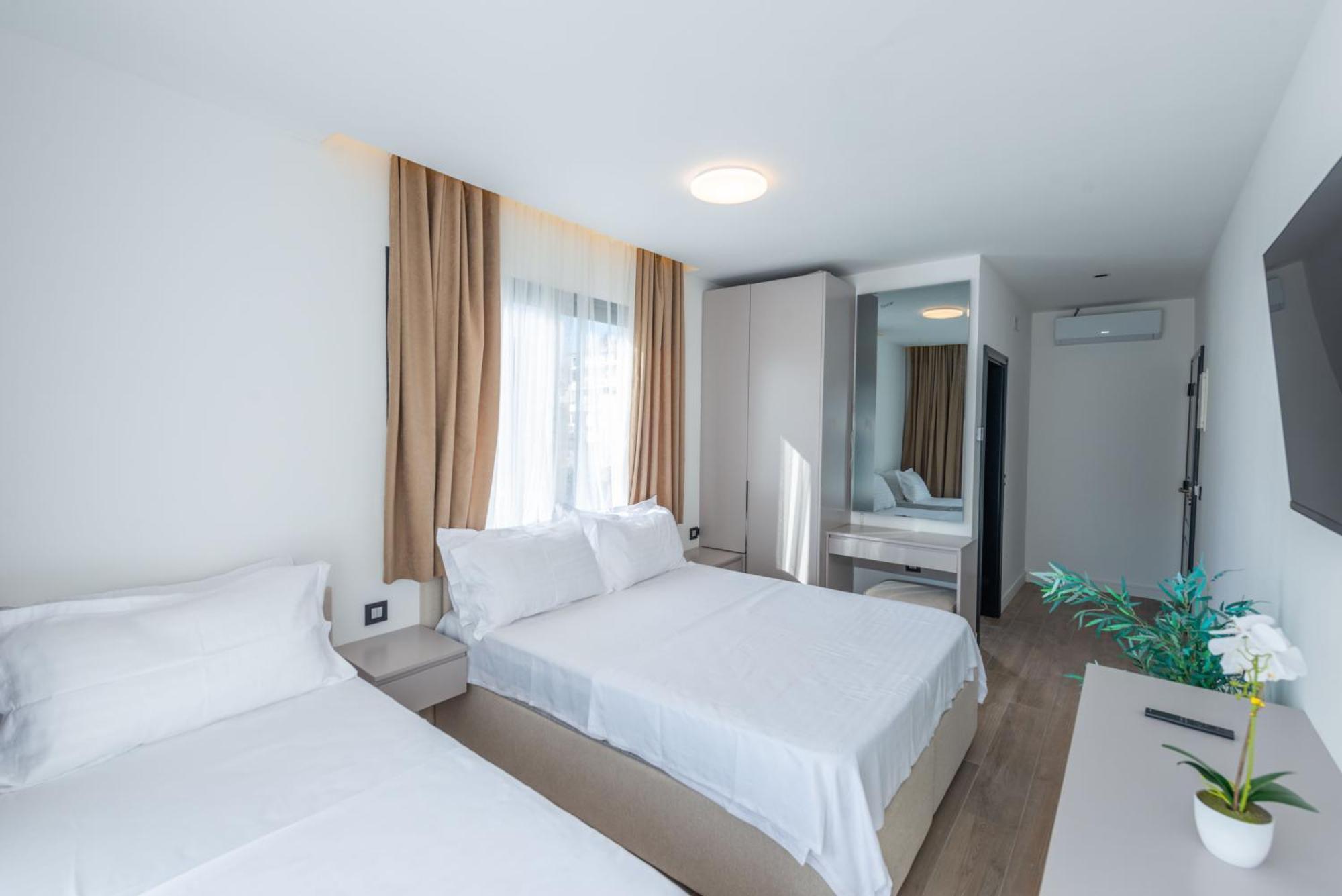 Botanica Boutique Hotel Ulcinj Exteriör bild