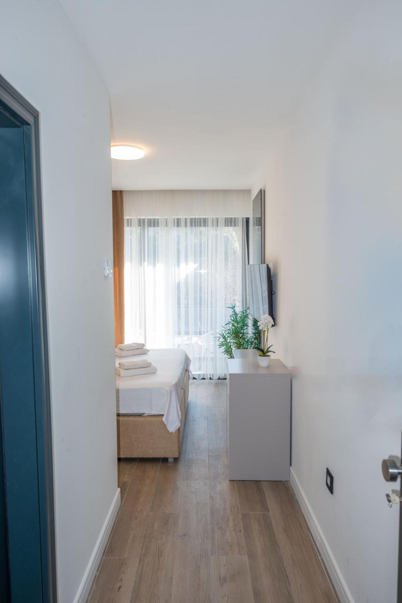 Botanica Boutique Hotel Ulcinj Exteriör bild