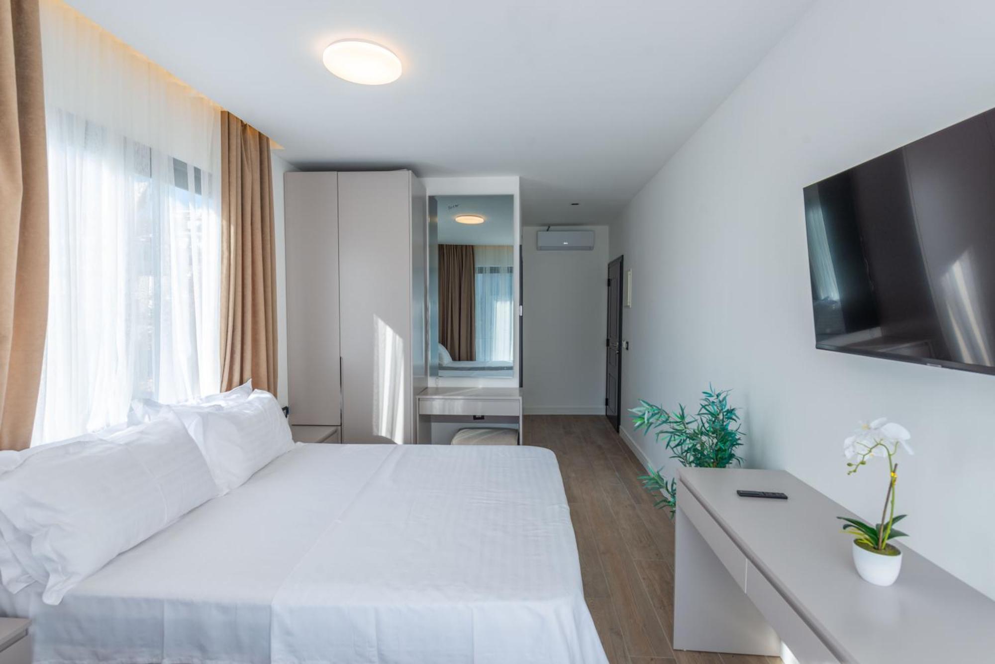 Botanica Boutique Hotel Ulcinj Exteriör bild