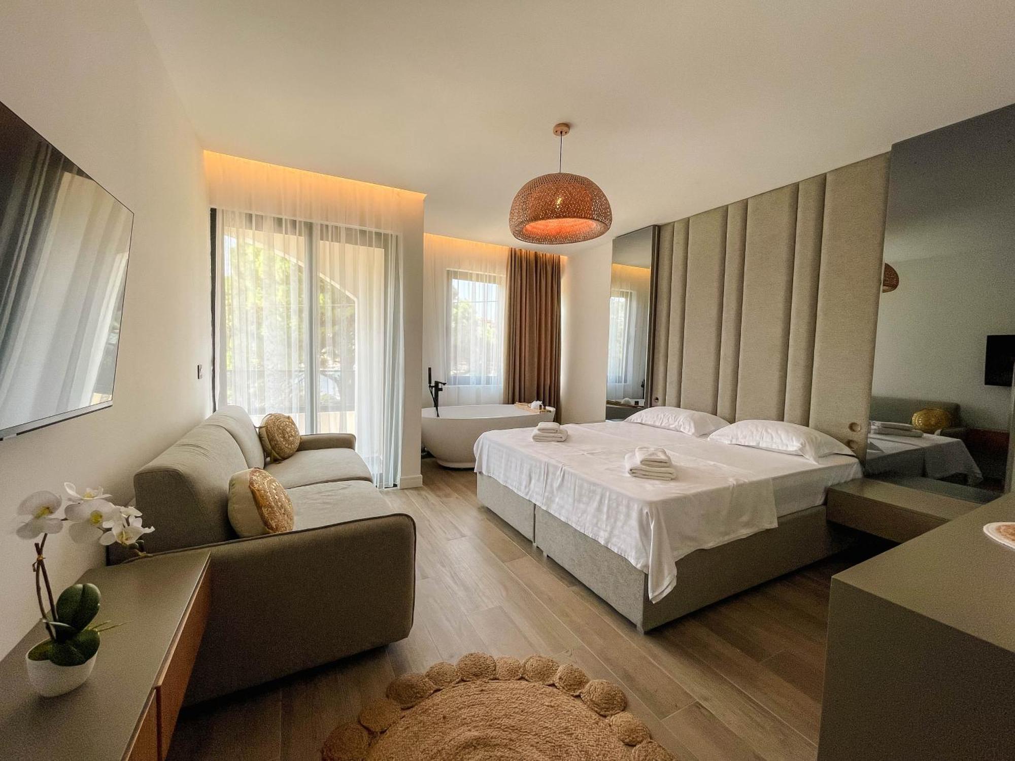 Botanica Boutique Hotel Ulcinj Exteriör bild