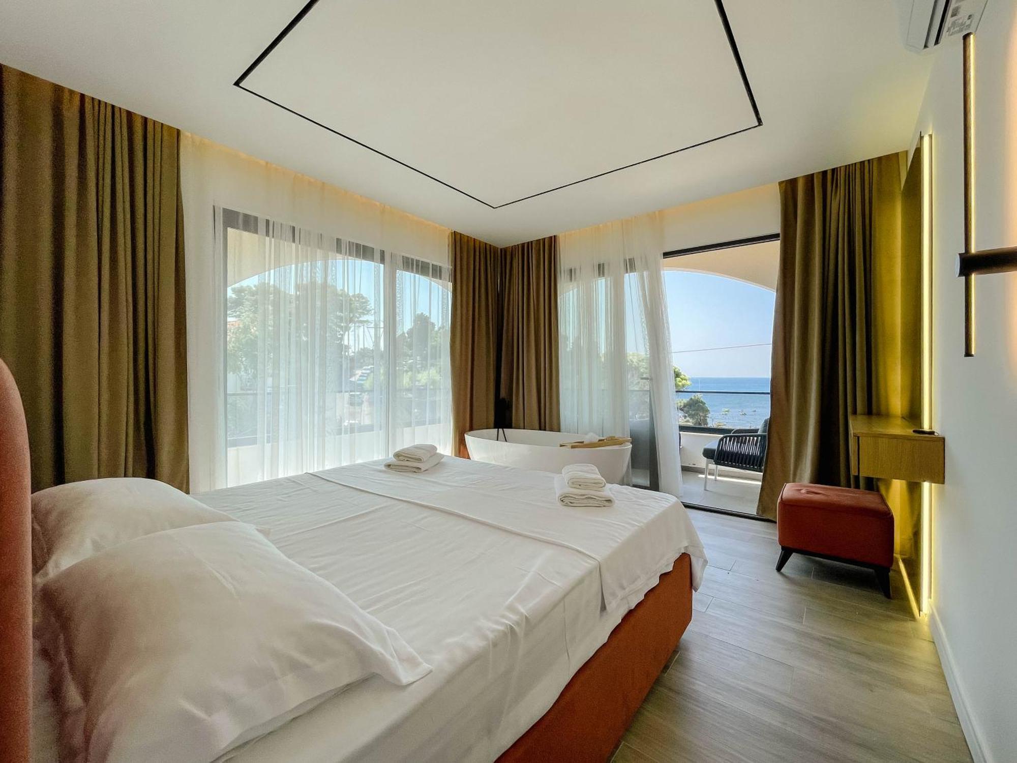 Botanica Boutique Hotel Ulcinj Exteriör bild
