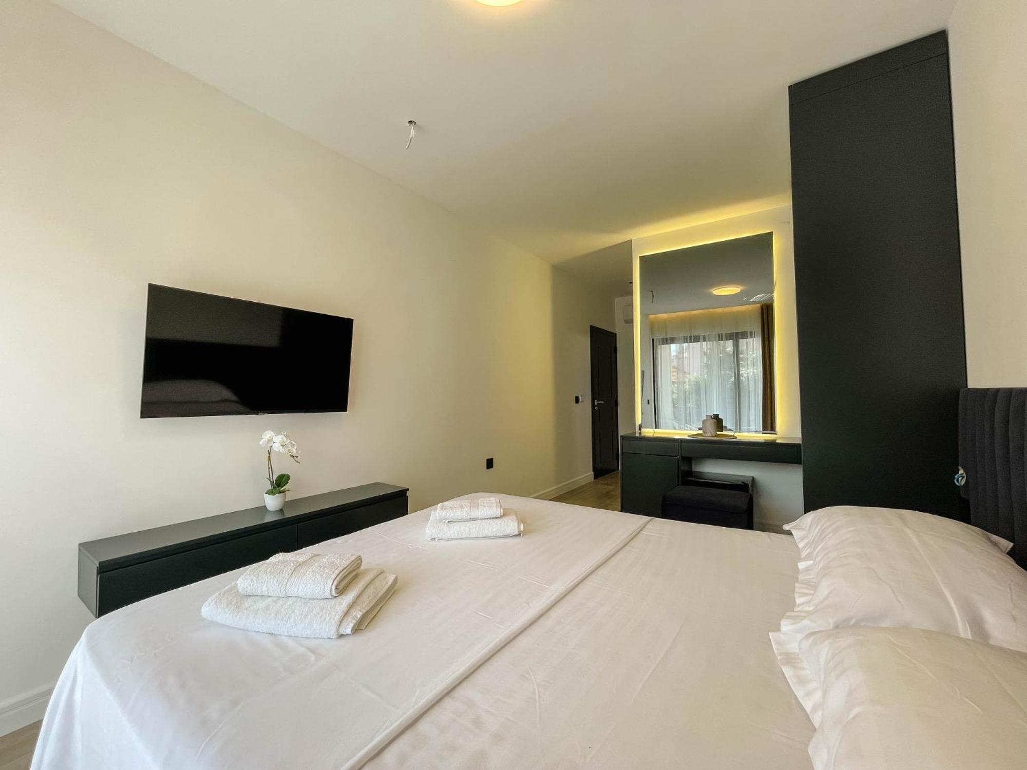 Botanica Boutique Hotel Ulcinj Exteriör bild